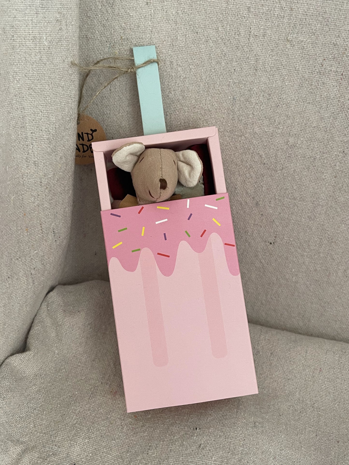 Mousicle - Sweet Treat Box with a Little Girl House along with some accessories.