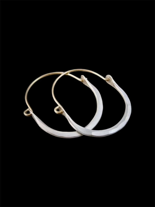 Hammered two- tone loops